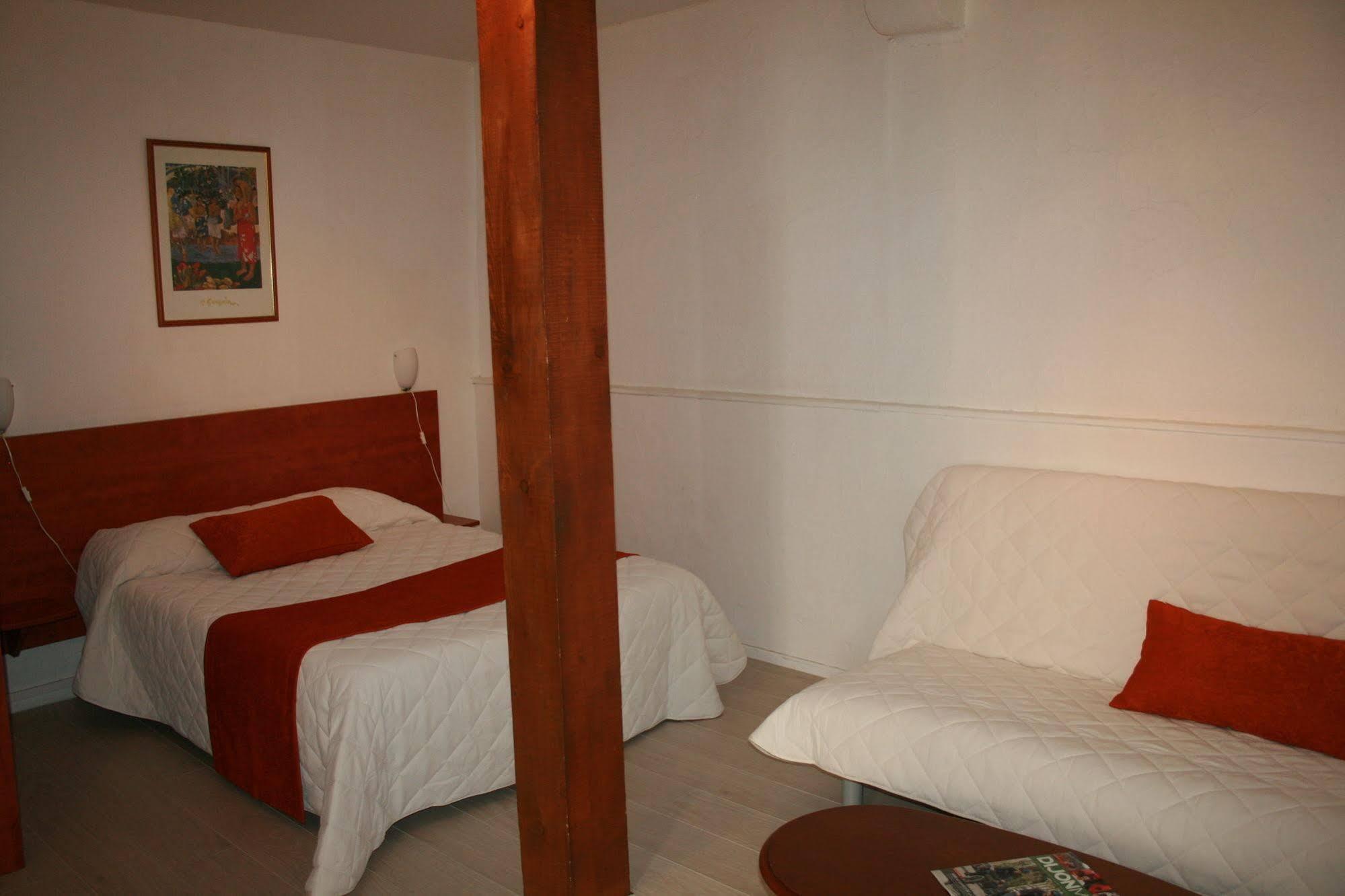 Hotel Le Chambellan Dijon Bagian luar foto