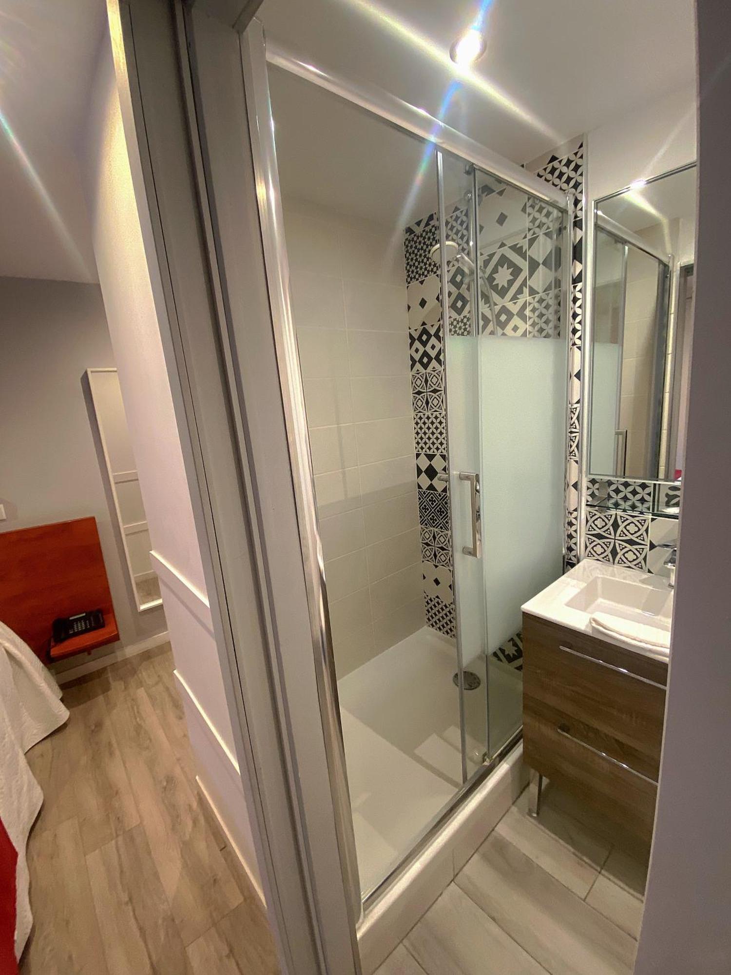 Hotel Le Chambellan Dijon Bagian luar foto