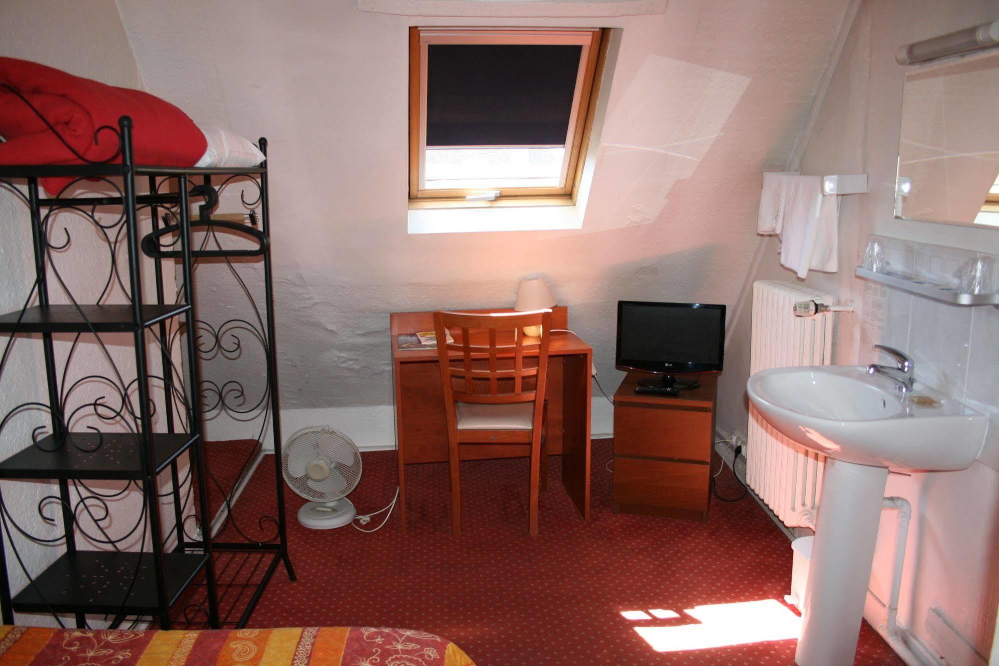 Hotel Le Chambellan Dijon Bagian luar foto
