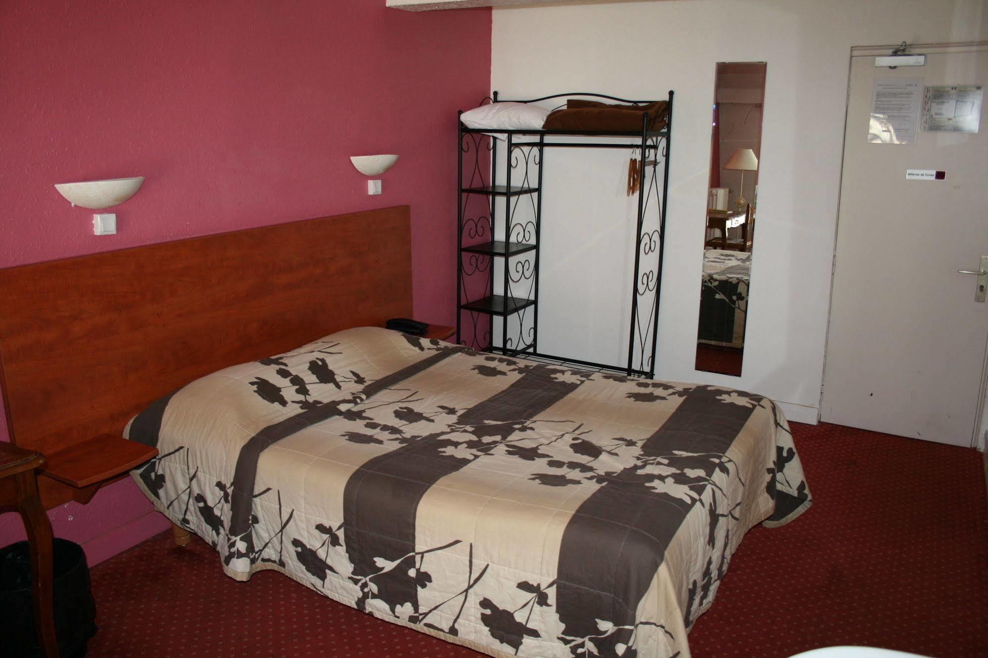 Hotel Le Chambellan Dijon Bagian luar foto